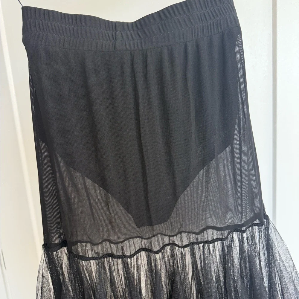 Elegant Black Sheer Tulle Skirt. Size S. Like New - Picture 9 of 9